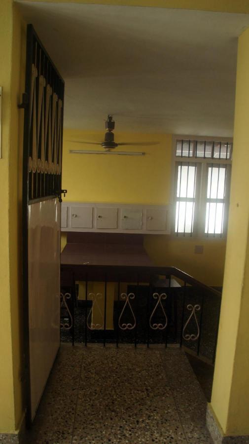 Bed And Bath For 1-8 People Hotel Thiruvananthapuram Buitenkant foto